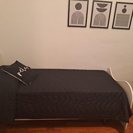Re Federico II Apartment Catania Bagian luar foto