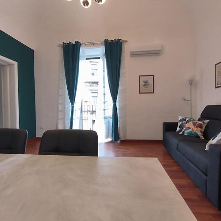 Re Federico II Apartment Catania Bagian luar foto