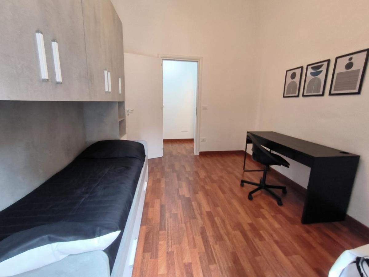 Re Federico II Apartment Catania Bagian luar foto