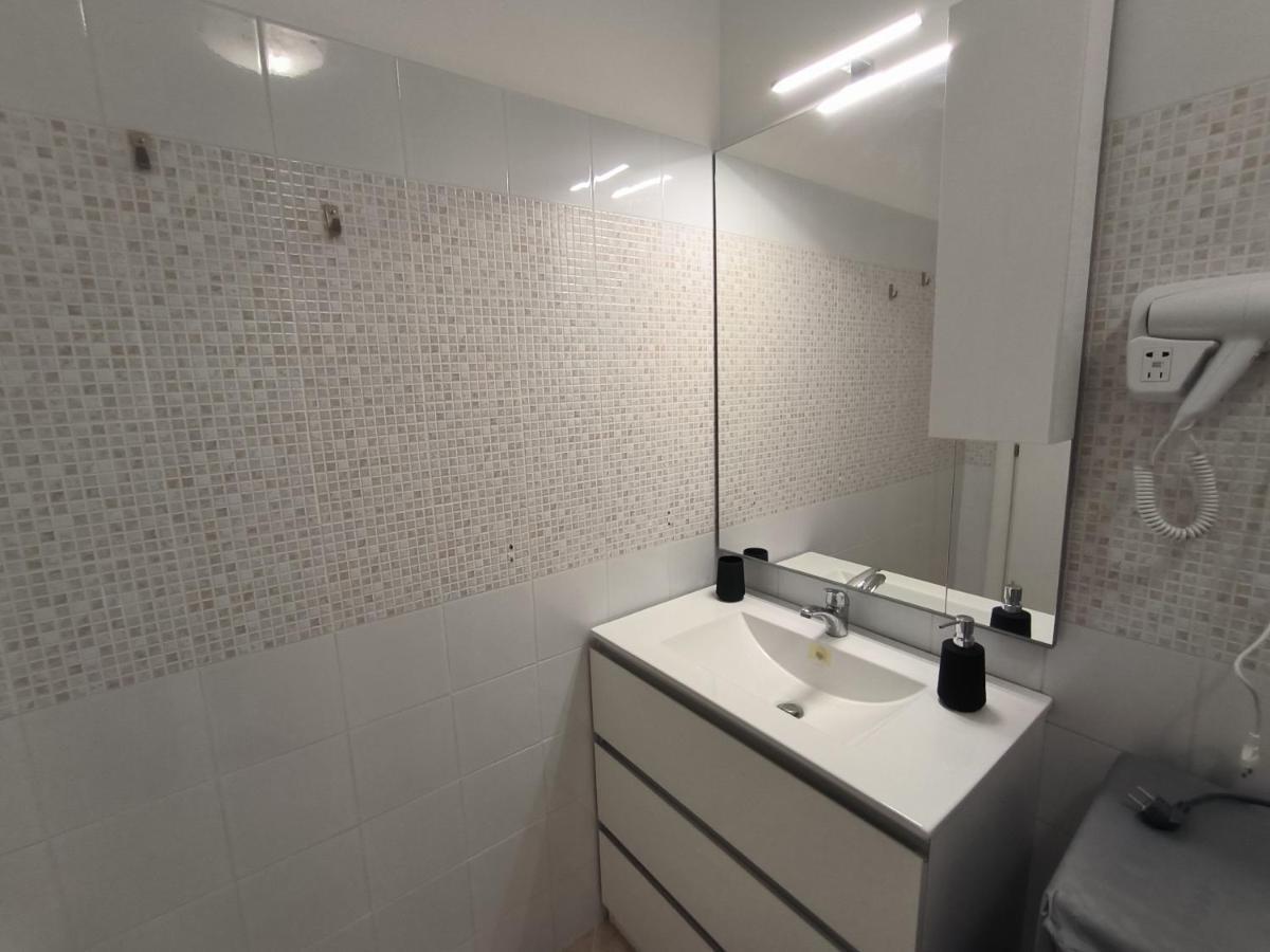 Re Federico II Apartment Catania Bagian luar foto