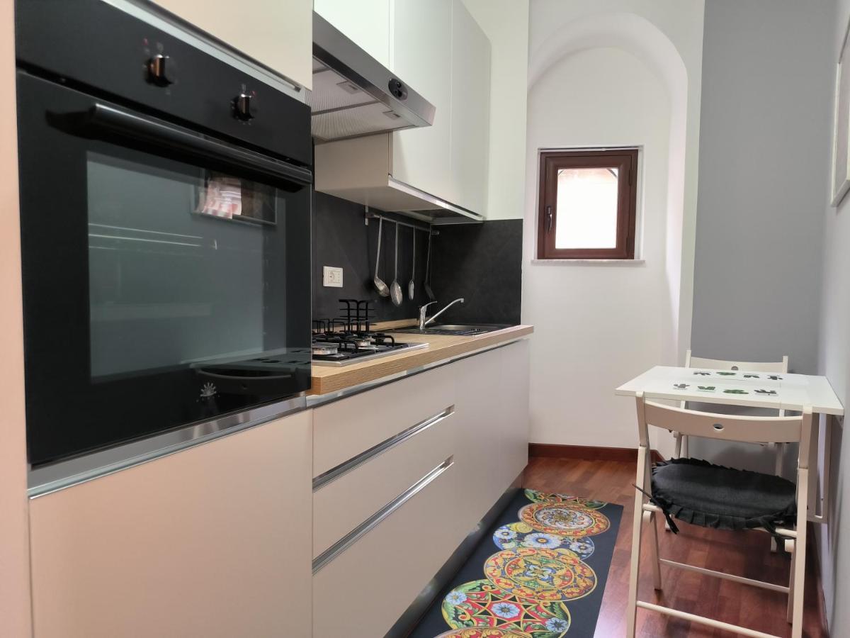 Re Federico II Apartment Catania Bagian luar foto